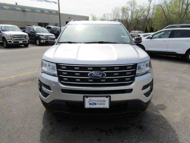 Ford Explorer 2017 photo 1